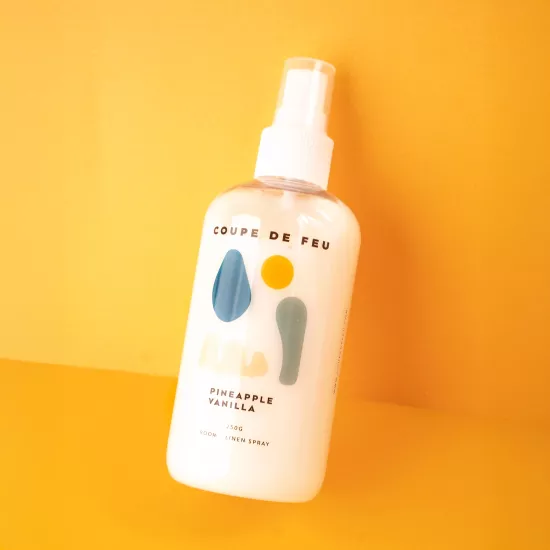 Pi̇neapple Vani̇lya Oda Ve Çarşaf Spreyi̇ Room Li̇nen SPRAY 250 ml